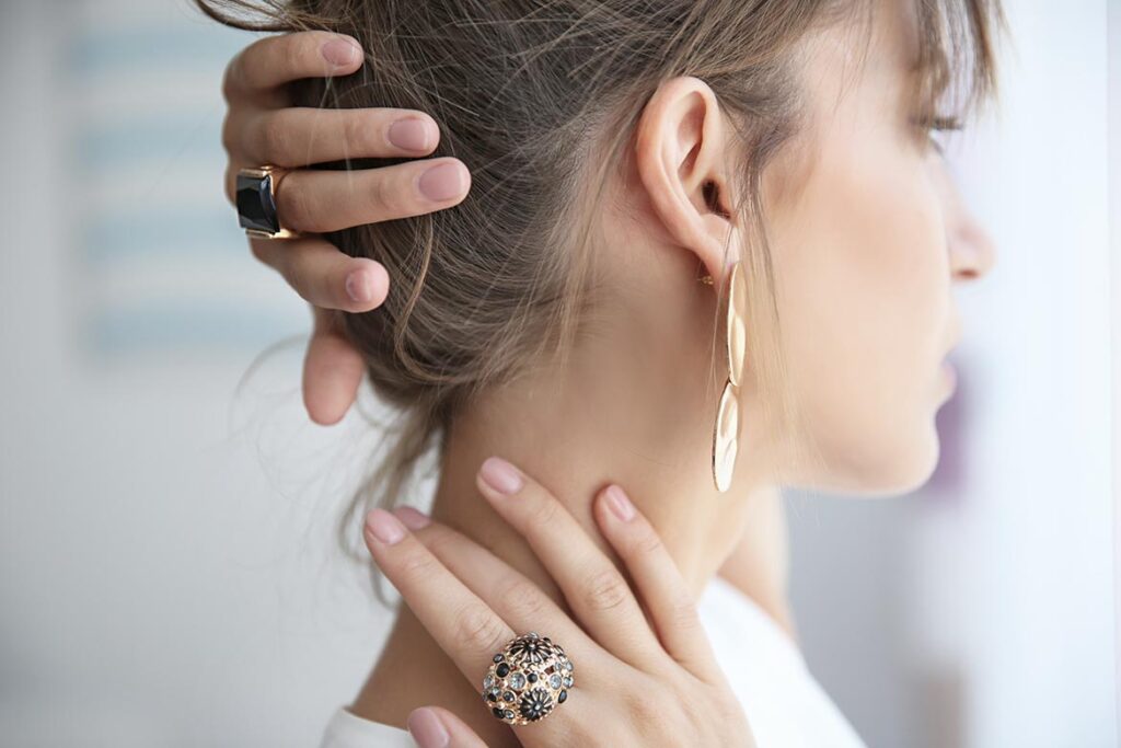 3 Genius Ways to Keep Your Jewelry From Tangling While Traveling