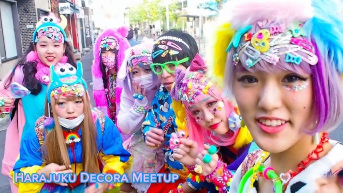 Decora Fashion: A Practical Guide to the Colorful Harajuku Style Decora Fashion